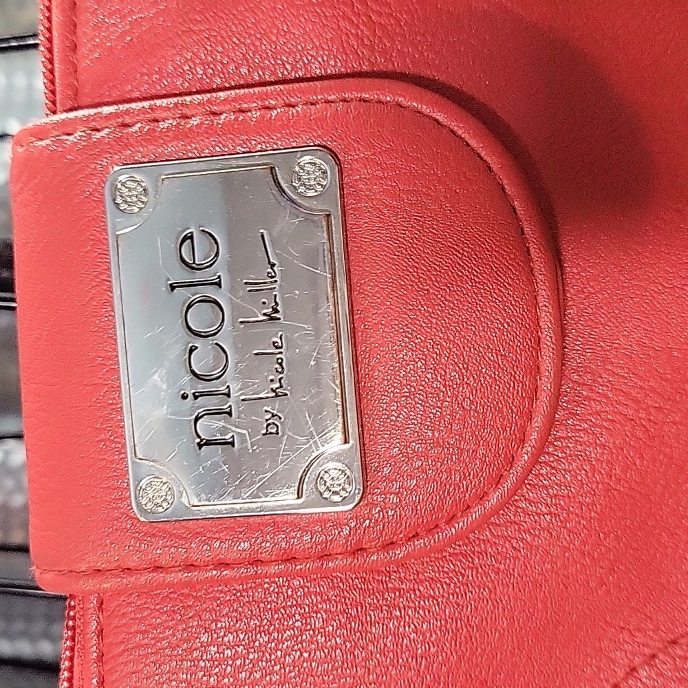 Nicole Miller Vibrant Red Crossbody Bag - Picture 3 of 5